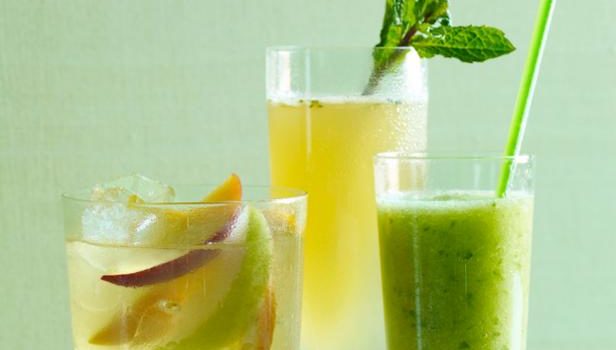 Top 10 easy summer drinks recipes to beat the heat this summer