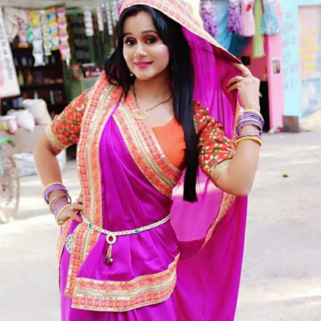 Gunjan Pant Wallpapers